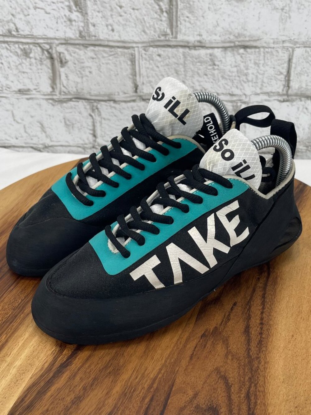So ill The One "Take Hold" Mens 8 Womens 9.5 Lace Up Climbing Shoes